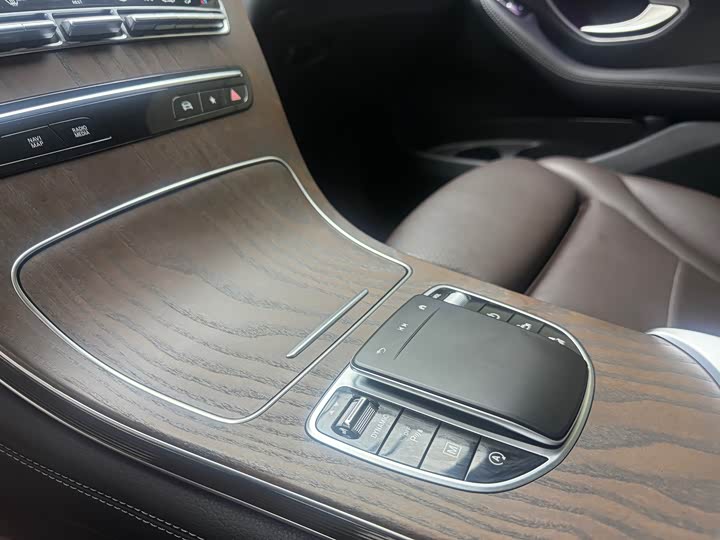 Mercedes-Benz GLC 2021 GLC 260 L 4 MATIC Luxury — фото 13
