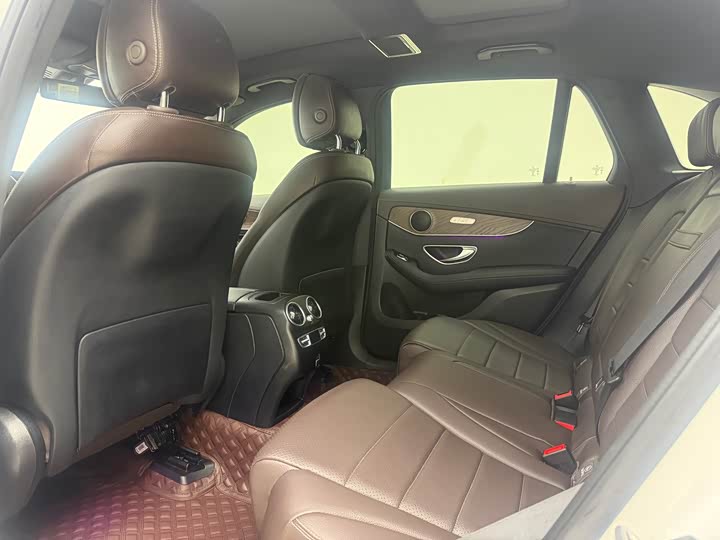 Mercedes-Benz GLC 2021 GLC 260 L 4 MATIC Luxury — фото 17