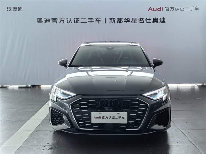 Audi A3 2024 Sportback 35 TFSI Sport — фото 2