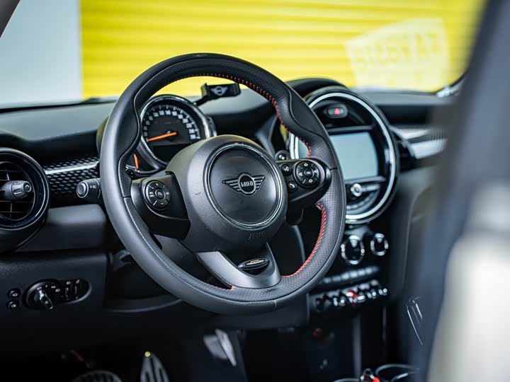 MINI Hatch — фото 10
