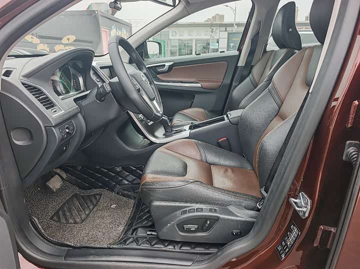 Volvo XC60 2016 T 5 AWD — фото 11