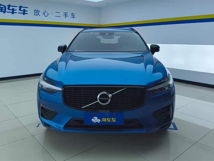 Volvo XC60 2021 T 5 4 WD — фото 2