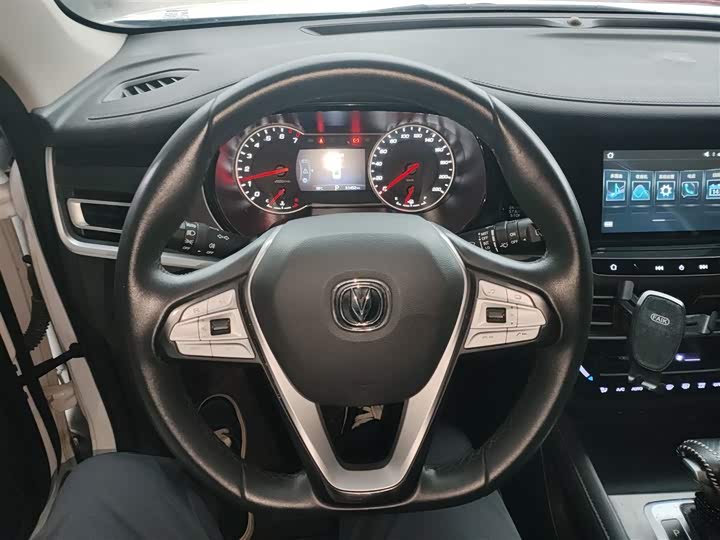 Changan CS35 PLUS 2020 1.4 T DCT — фото 11