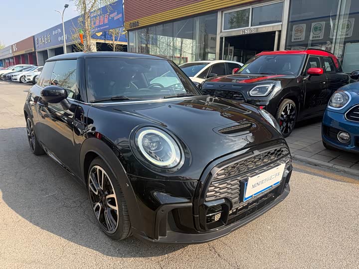 MINI Hatch — фото 1