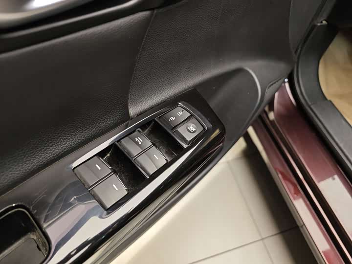 Trumpchi GA6 2016 235 T DCT — фото 9