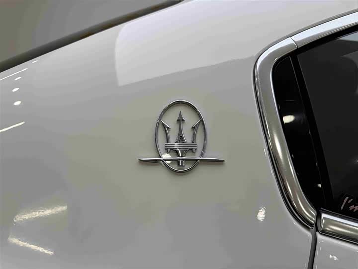 Maserati Ghibli 2014 3.0 T — фото 18