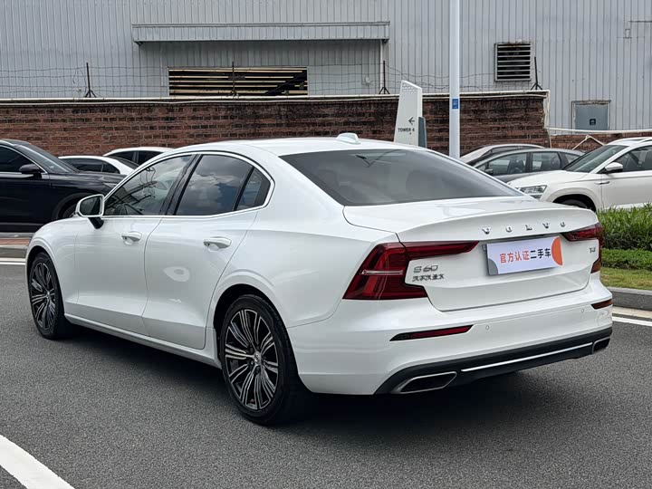 Volvo S60 2021 T 4 — фото 12
