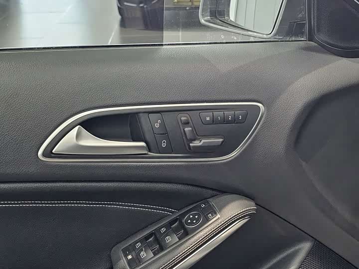 Mercedes-Benz GLA 2015 GLA 220 4 MATIC — фото 12