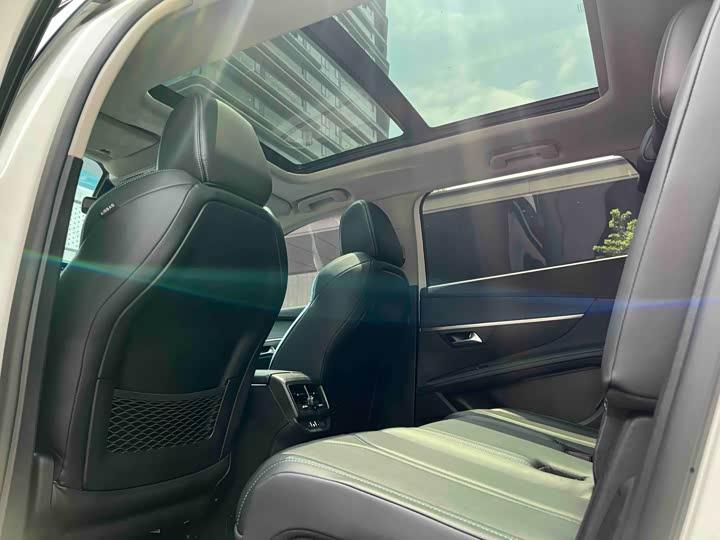 Peugeot 5008 2021 360 THP 5 — фото 11