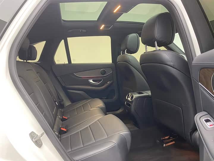 Mercedes-Benz GLC 2020 GLC 300 L 4 MATIC — фото 23