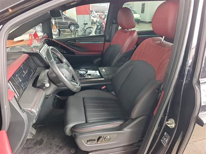 Trumpchi M8 2024 400 T — фото 15