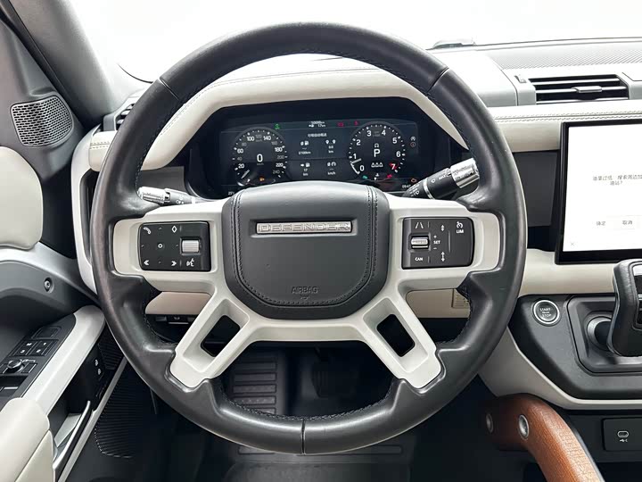 Land Rover Defender — фото 16