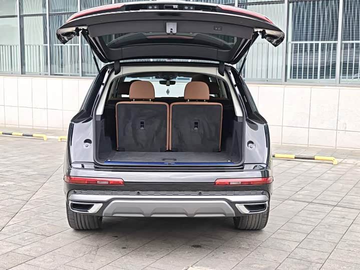 Audi Q7 2023 55 TFSI quattro S line Sport — фото 15