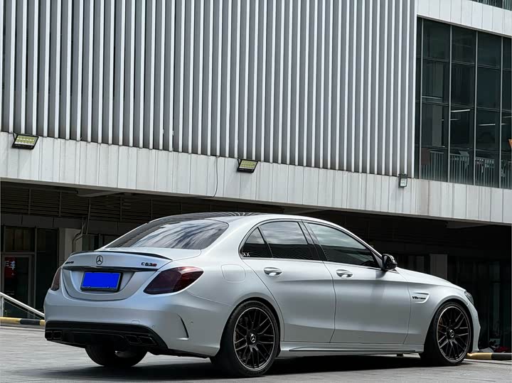 Mercedes-Benz C-Class 2017 AMG C 63 S — фото 10