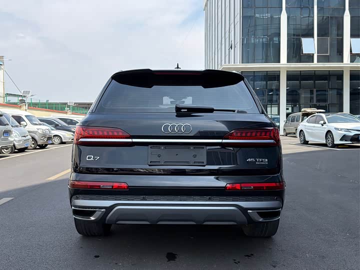 Audi Q7 2021 45 TFSI quattro S line Sport — фото 16