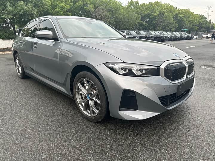 BMW i3 2024 e Drive 35 L — фото 3