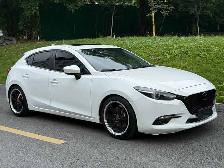 Mazda 3 2017 2.0 L ATLuxury V — фото 3