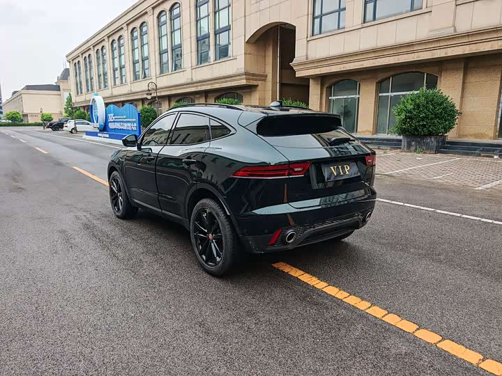 Jaguar E-PACE 2024 R-DYNAMIC SE BLACK — фото 17
