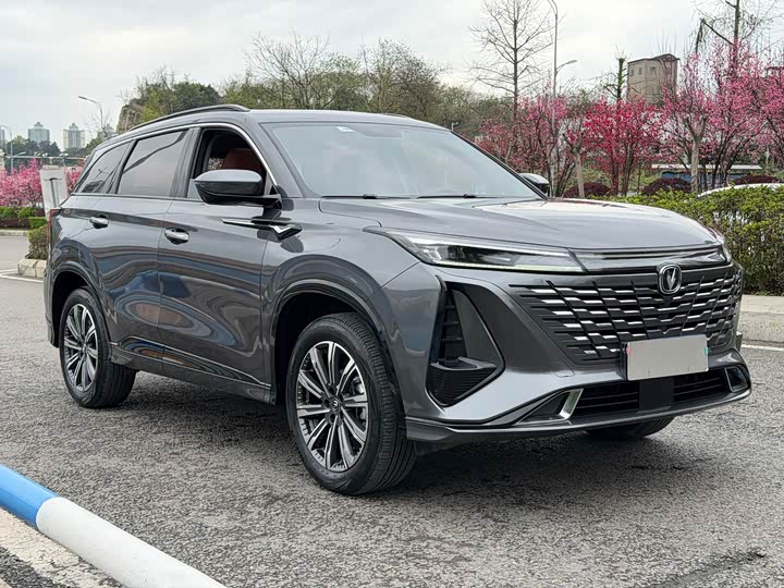 Changan CS75 PLUS 2023 1.5 T ATPremium — фото 3