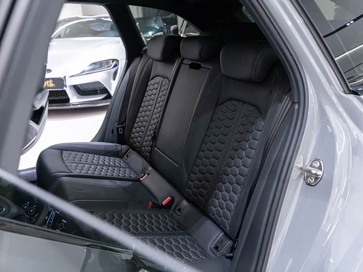 Audi RS4 2022 RS 4 Avant — фото 13