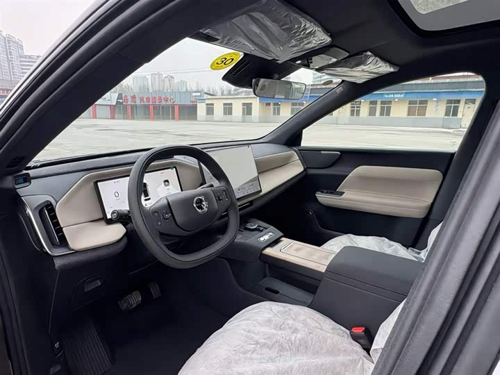 Volvo XC70 Hybrid 2026 2 WD Core — фото 13