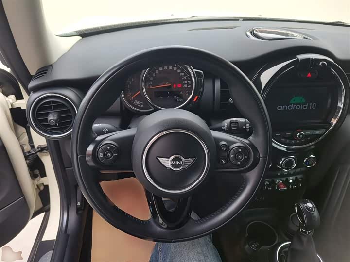 MINI Hatch — фото 11