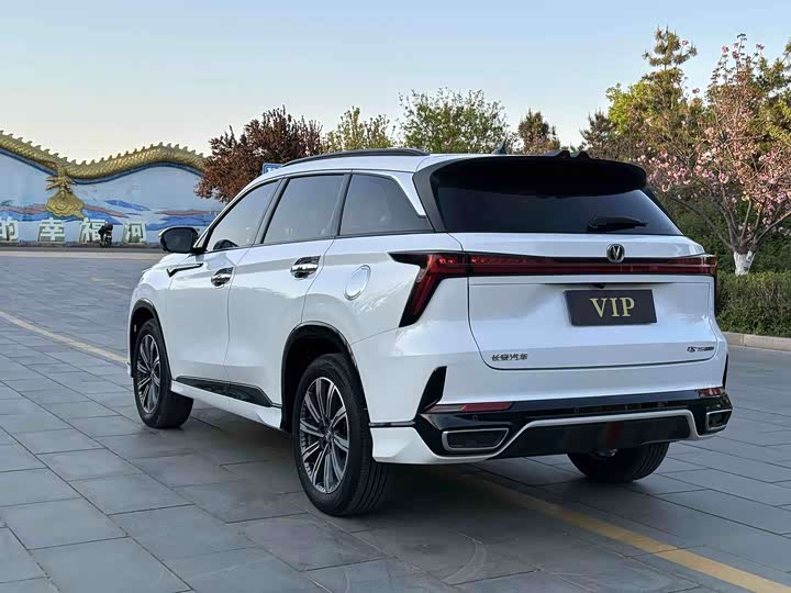 Changan CS75 PLUS 2023 1.5 T ATPremium — фото 7