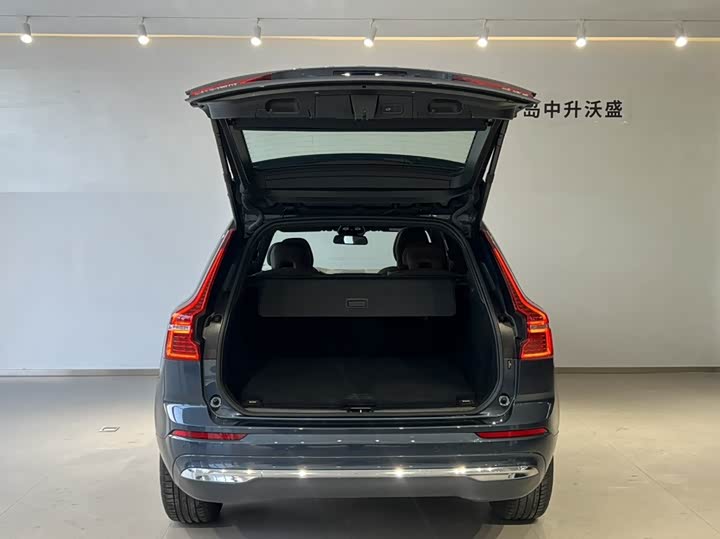 Volvo XC60 2025 B 5 4 WD — фото 6