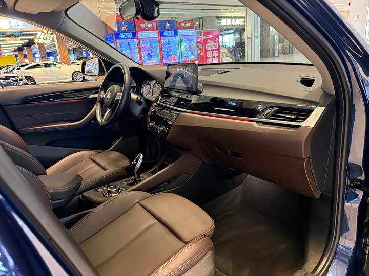 BMW X1 2022 s Drive 25 Li Leading — фото 9
