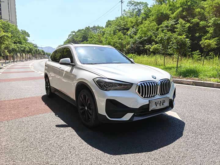 BMW X1 2020 s Drive 20 Li — фото 14