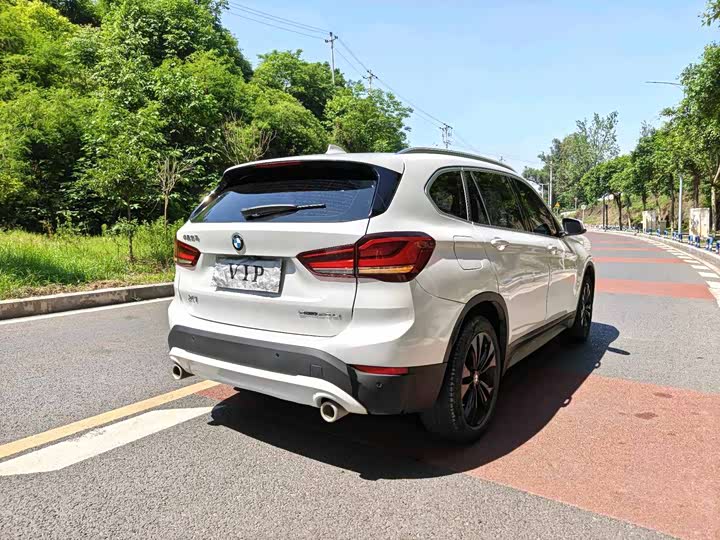 BMW X1 2020 s Drive 20 Li — фото 18