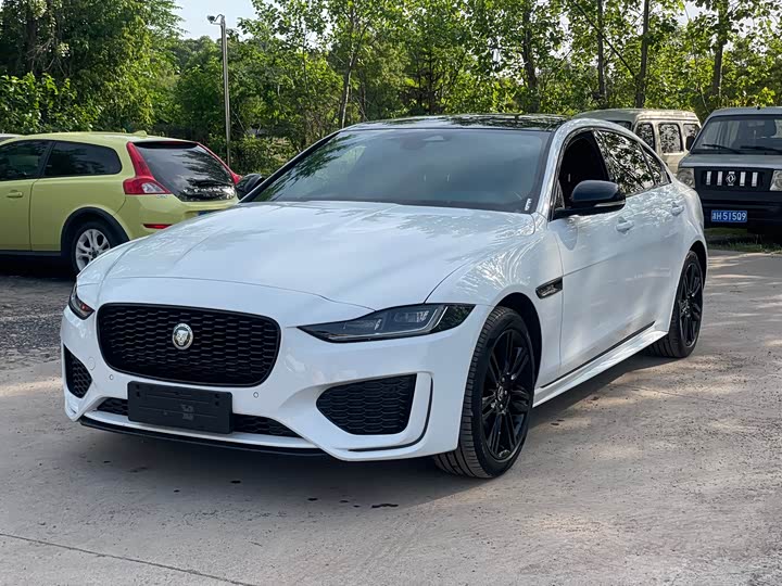 Jaguar XEL 2025 2.0 T 250 PS R-DYNAMIC 90 — фото 1