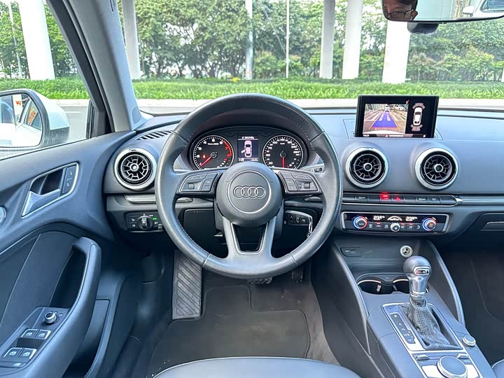 Audi A3 2018 30 Limousine 40 TFSI — фото 11