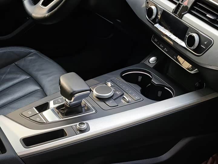 Audi A5 2017 Sportback 40 TFSI — фото 8