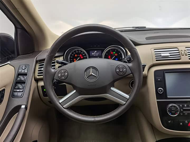 Mercedes-Benz R-Class R 320 4MATIC — фото 11