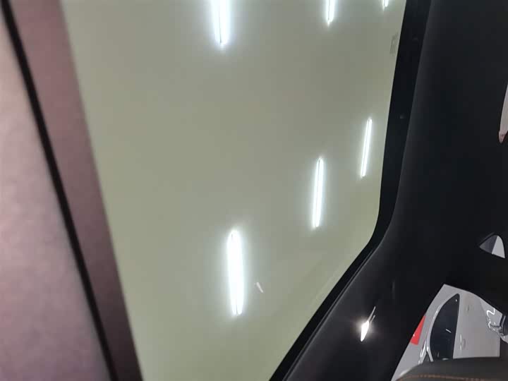 Changan UNI-V 2024 1.5 T Premium — фото 17