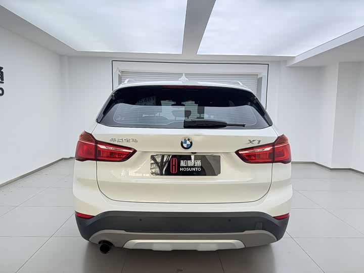 BMW X1 2018 x Drive 25 Le Luxury — фото 8