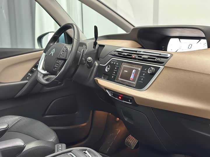 Citroen C4 PICASSO 2015 Grand 1.6 T Luxury 7 — фото 43