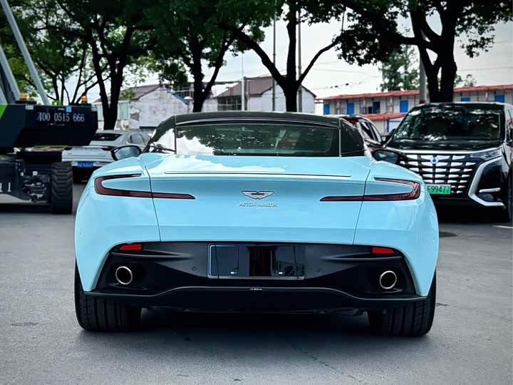 Aston Martin DB11 2019 4.0 T V 8 Coupe — фото 9