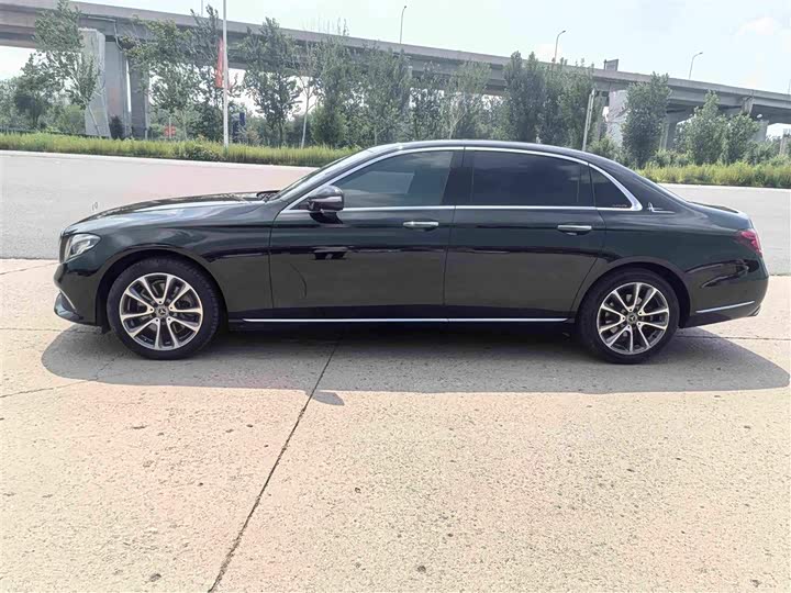 Mercedes-Benz E-Class рестайлинг E 200 L — фото 15
