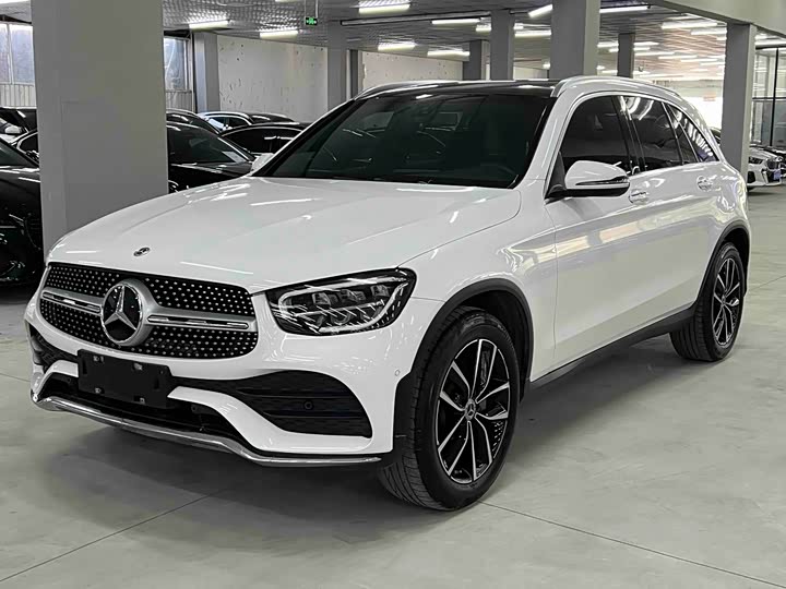 Mercedes-Benz GLC 2021 GLC 260 L 4 MATIC Luxury — фото 1