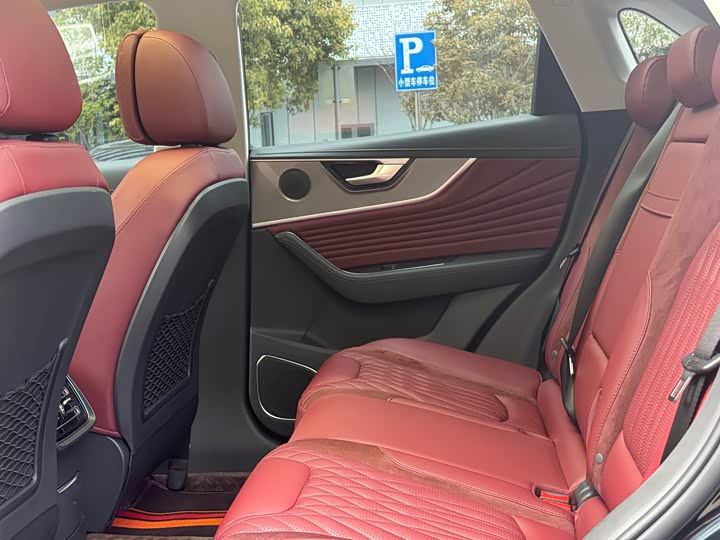 Hongqi HS5 2023 2.0 T Pro — фото 16
