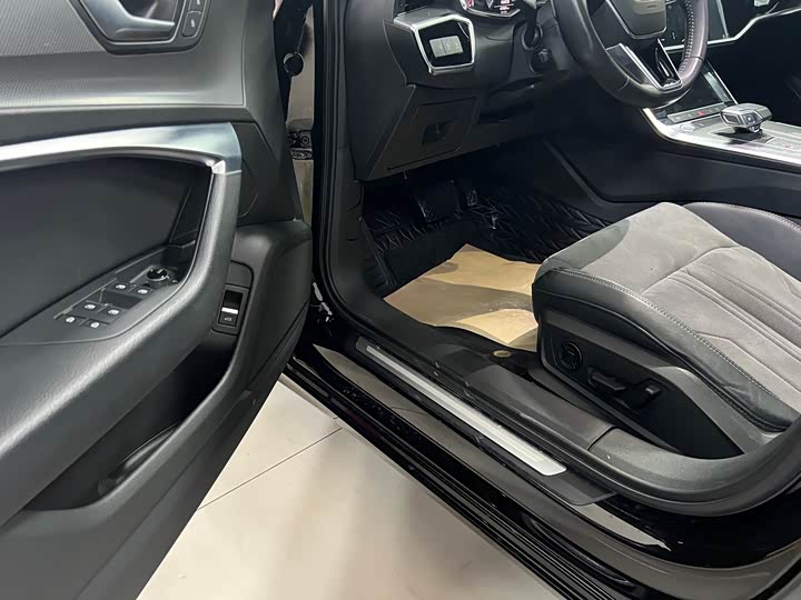 Audi A6L 2020 40 TFSI — фото 8