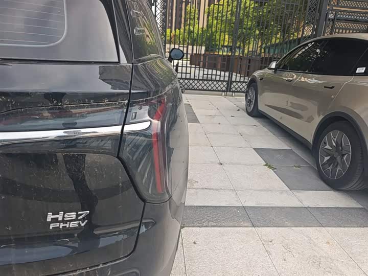 Hongqi HS7 PHEV 2024 2.0 T PHEV 4 WD 7 — фото 8