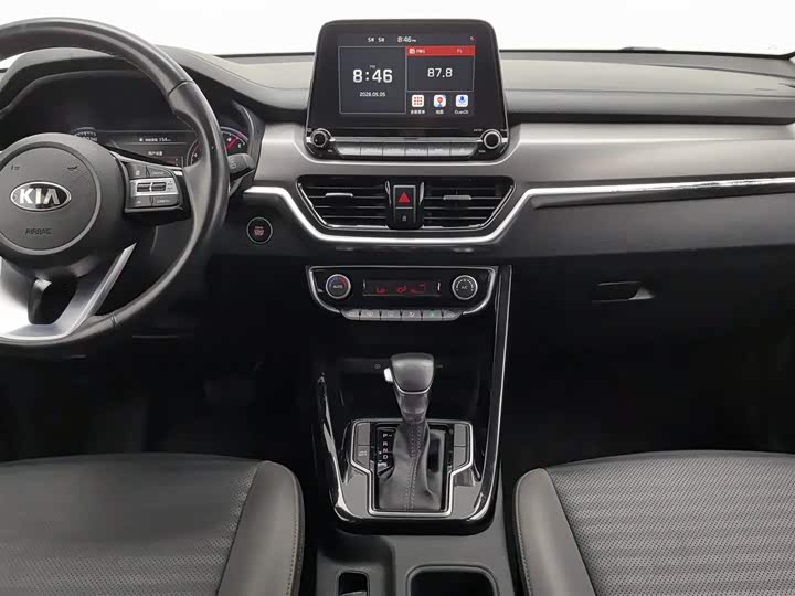 Kia Sportage — фото 12