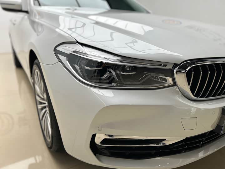 BMW 6-Series 2019 630i — фото 4