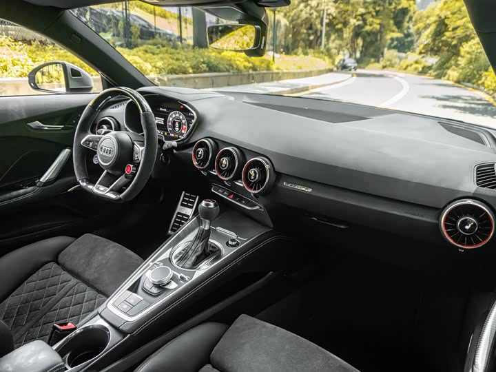 Audi TT 2017 TT RS 2.5 T Coupe — фото 20