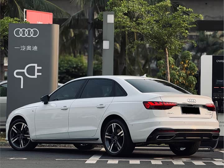 Audi A4L 2023 40 TFSI — фото 17
