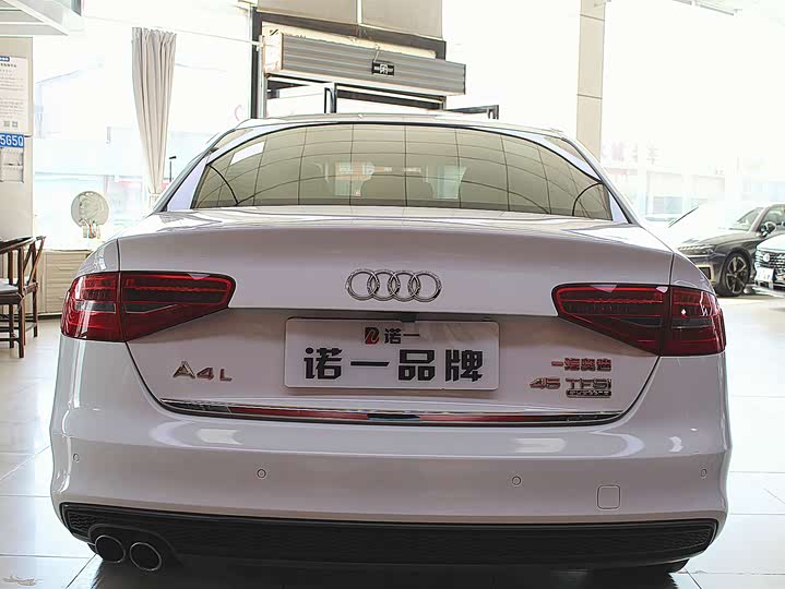 Audi A4L 2015 45 TFSI quattro Sport — фото 3