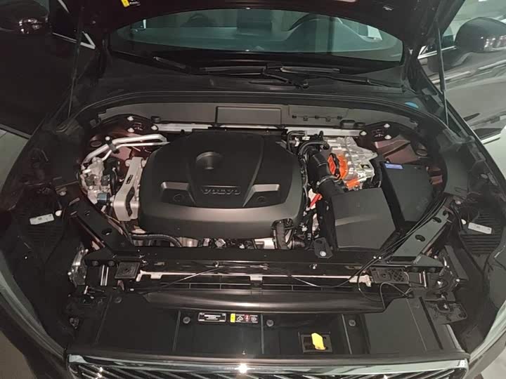 Volvo XC60 Hybrid 2026 Hybrid 4 WD — фото 20